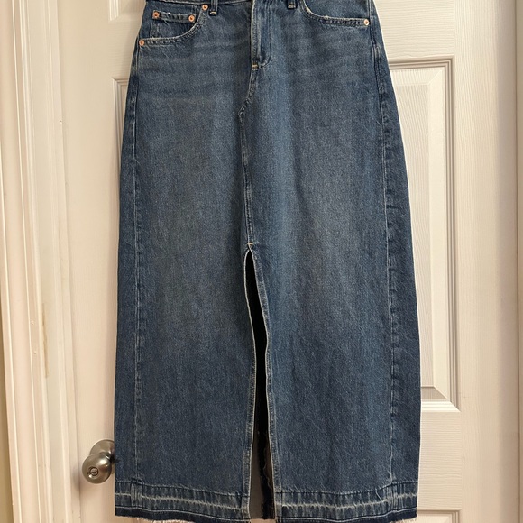 GAP Dresses & Skirts - GAP Blue Denim Skirt